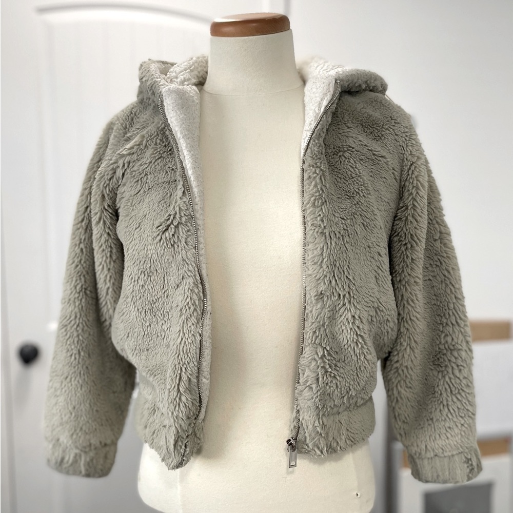 Forever 21 Girls | Medium Crop - Full Zip Fur Hoodie |